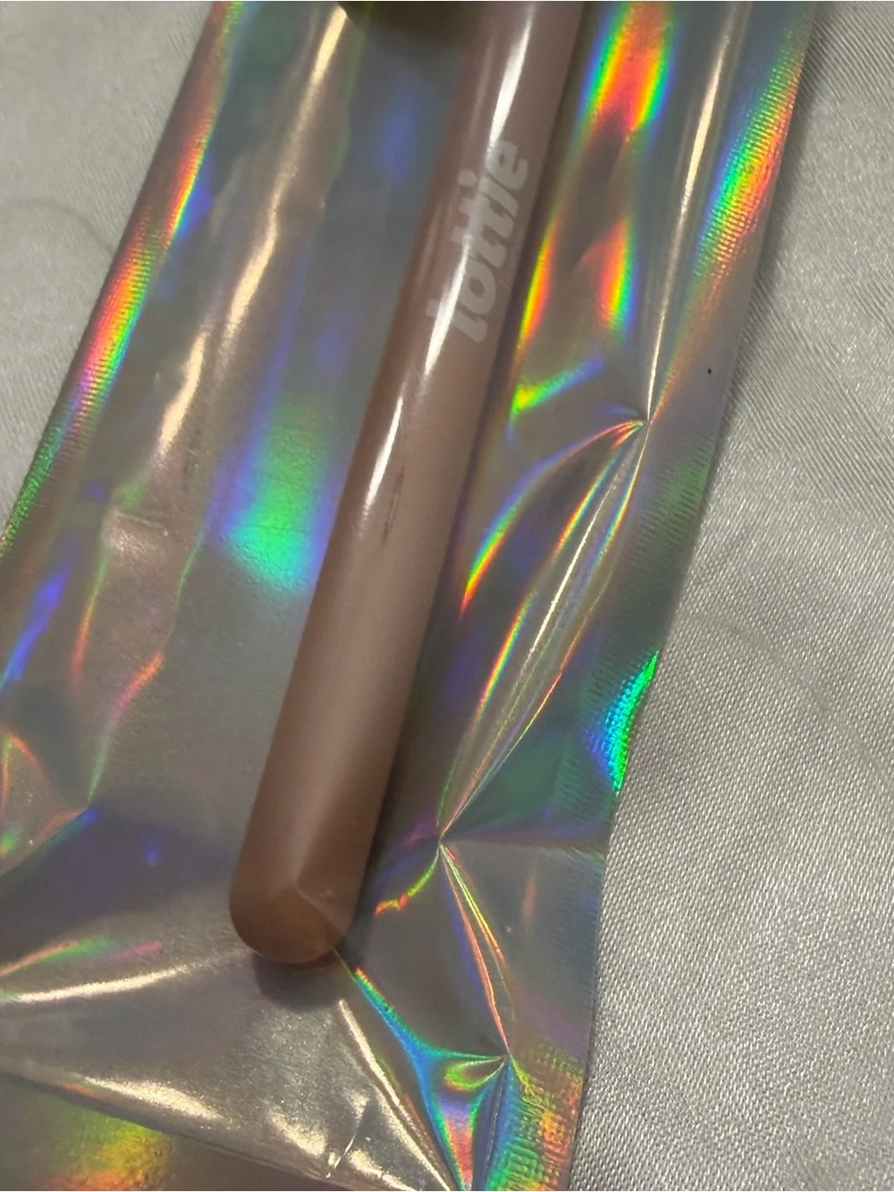Lottie London Tapered Blending Brush (LE010) Vegan Cruelty Free Light Pink